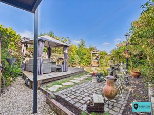 Garden- click for photo gallery